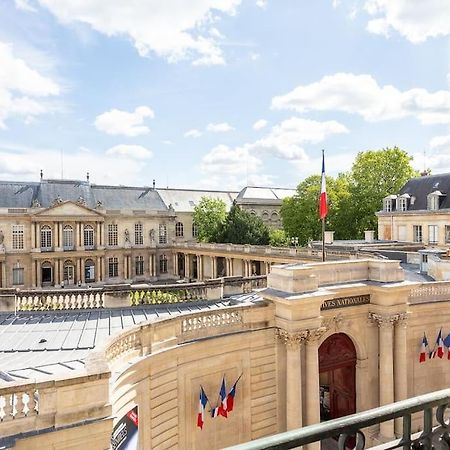 Le Marais, Fantastic View On Archives Nationales Paris Exterior foto
